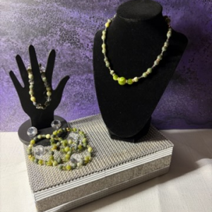 Green Stone Necklace Set